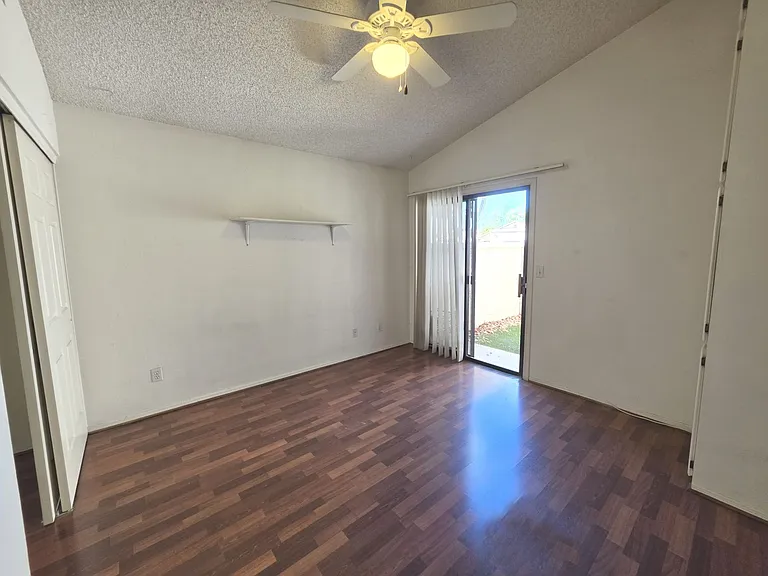 1056 W Sunward Dr — Photo 13