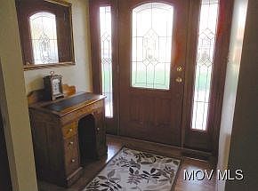 4th image of 211 Ellsworth Dr