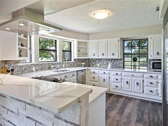 4th image of 1700 Vallarte Ct