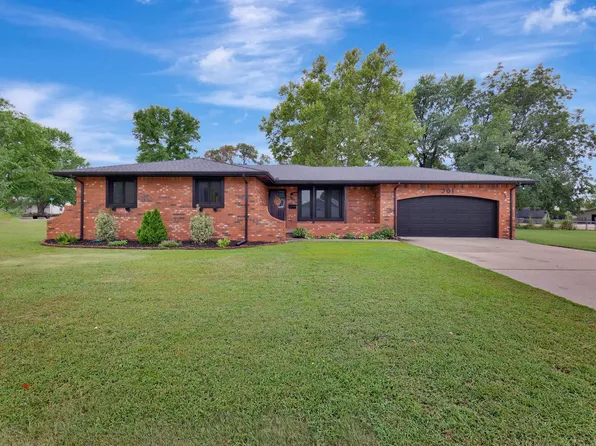 301 Annadale Ave, Kingman, KS 67068