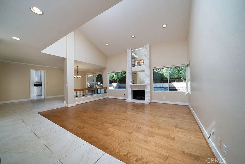 4 bed, 2.5 bath, 3034 sqft, $6,000 — Photo 4