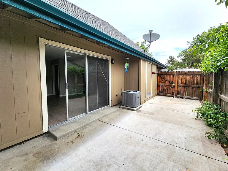 5908 S Willow Way — Photo 18