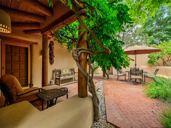 810 Abeyta St, Santa Fe, NM 87505