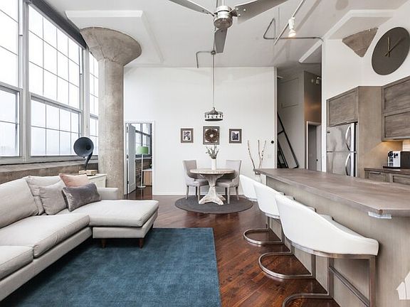 4th image of 1801 W Larchmont Ave #6