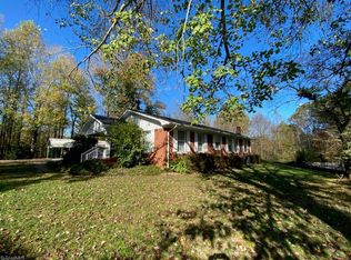 193 Seneca Pl, Wilkesboro, NC 28697