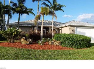 413 SE 6th St, Cape Coral, FL 33990