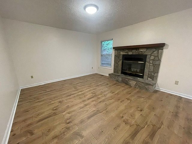 1st image of 803 Parkway Vista Dr