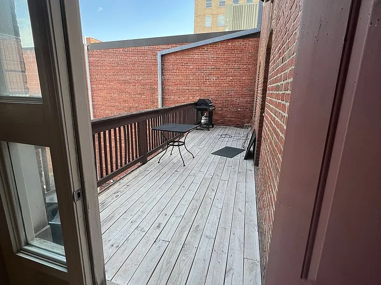 313 Park Central E #303 — Photo 30