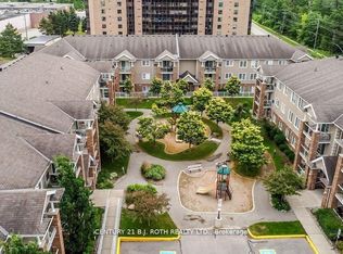 43 Coulter St #15, Barrie, ON L4N6L9