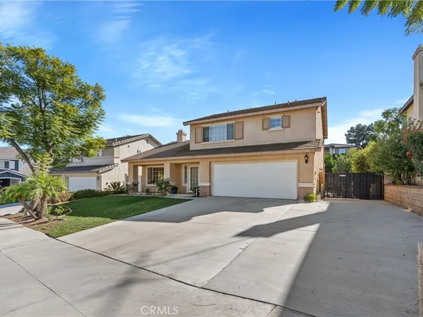 1573 Macintosh Dr, Riverside, CA 92507
