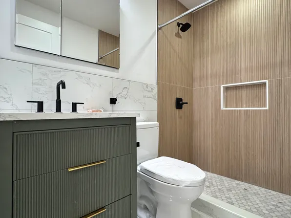 639 Rogers Avenue image 14 of 16