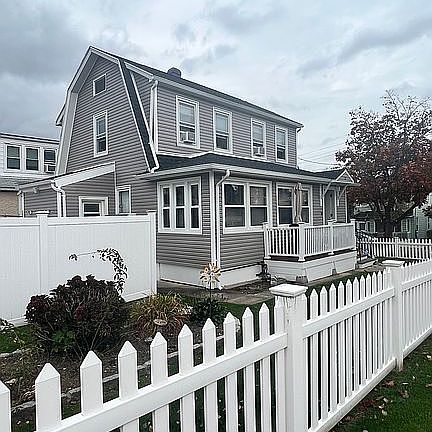 2nd image of 22 Onondaga St