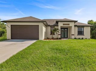5020 S Peachtree Cir, Labelle, FL 33935