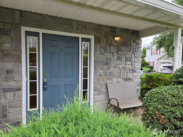 6 Chimney Ct — Photo 4