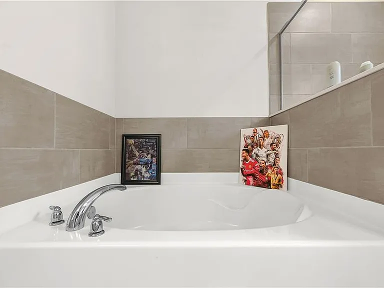 791 Belrose Dr — Photo 10