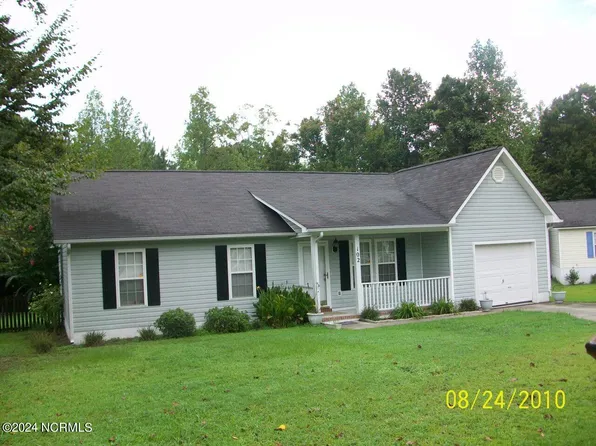 102 Waterfall Drive, Jacksonville, NC 28540