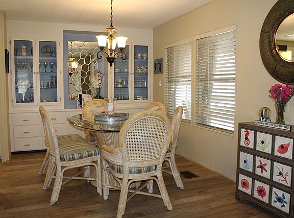5th image of 15 Galina Ct