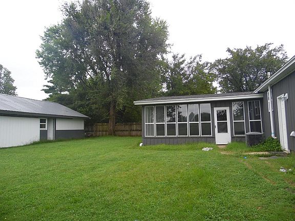 5th image of 409 S Idaho Ave