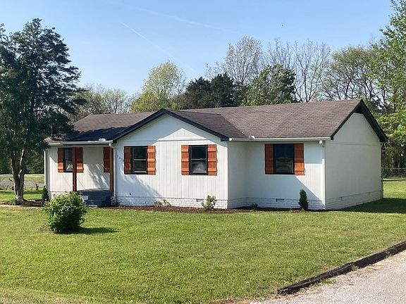 2nd image of 2438 River Oaks Dr
