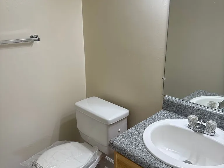 3331 Hewitt Ave #1 — Photo 25