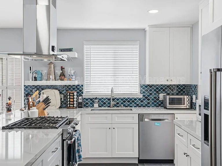 3204 Ingelow St — Photo 15