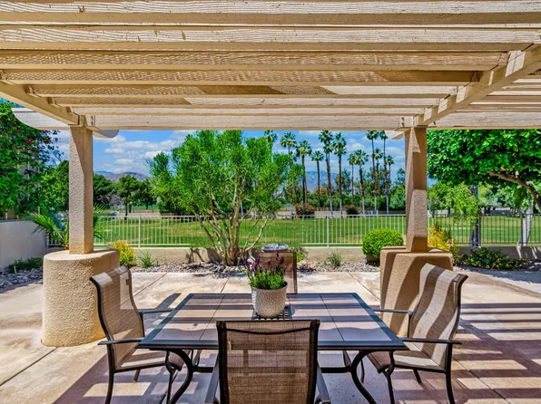 285 Kavenish Dr, Rancho Mirage, CA 92270