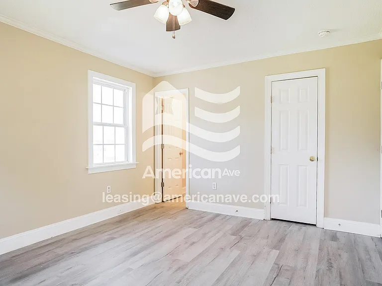 23582_009_main_bedroom_13639212.jpg