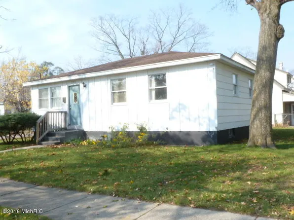 252 Iona Ave, Muskegon, MI 49442
