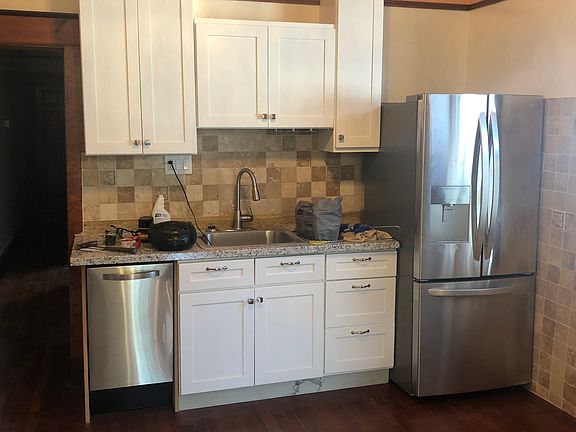 2nd image of 4730 Banks St #4730A
