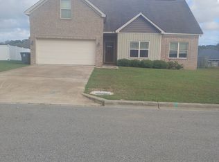 211 Lace Dr, Dothan, AL 36301