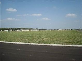 612 Elizabeth St, Marshall, MN 56258