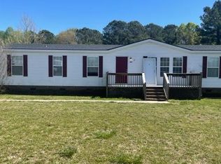 403 Sethwood Ct, Richlands, NC 28574