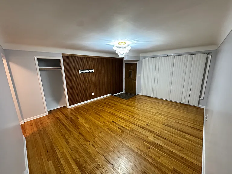 28273 Newland Dr — Photo 3