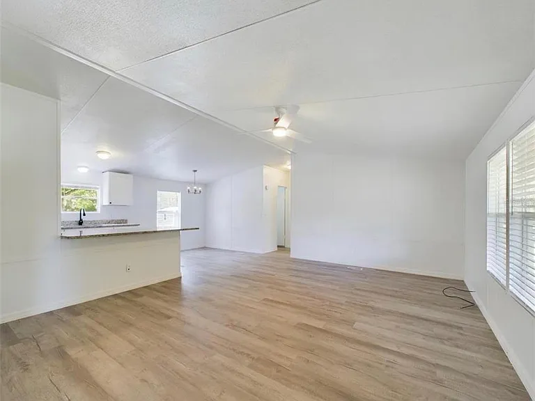 12250 NW 7th Pl — Photo 4