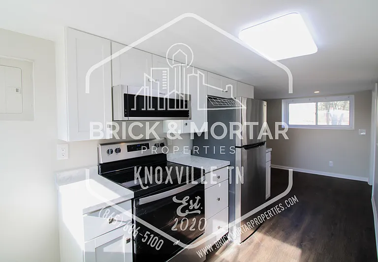 1008 E Harper Ave — Photo 9