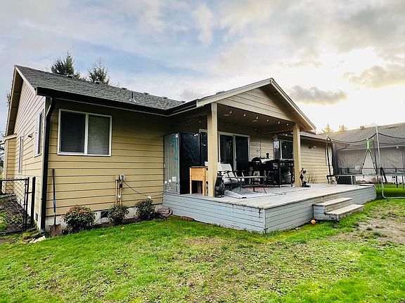 3rd image of 6433 E Sarazen St SE