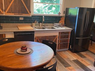 1340 E 28th St #B, Oakland, CA 94606