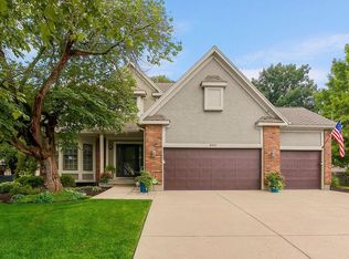 8409 W 154th St, Overland Park, KS 66223