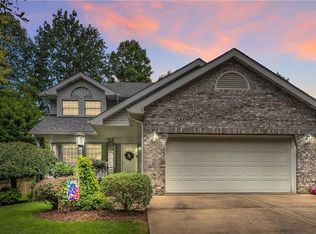 223 Rose Ct N, Delmont, PA