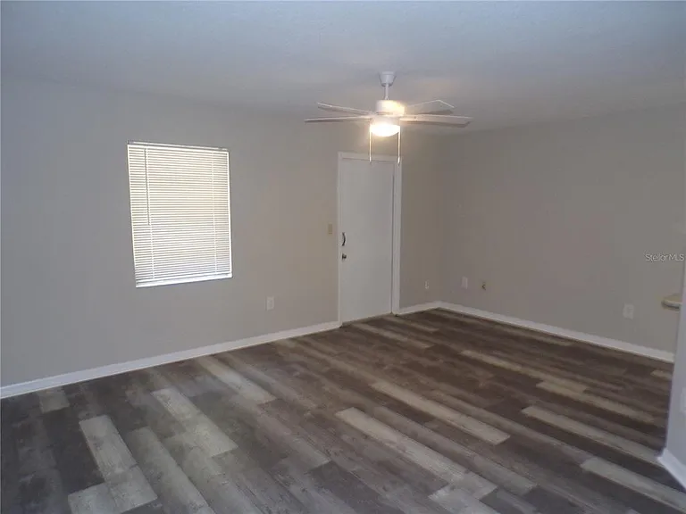 1088 Melville Rd #A — Photo 34