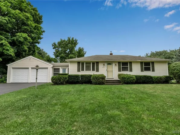 4385 Mack Ave, Gasport, NY 14067