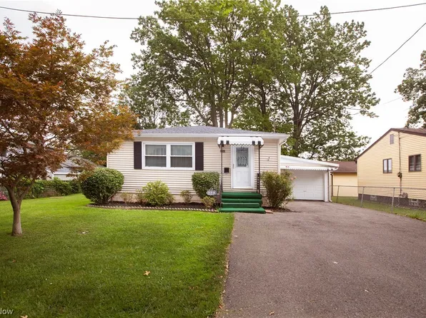 219 Claremont Rd, Vermilion, OH 44089