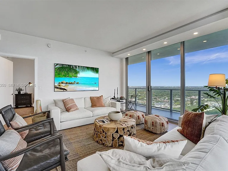 16385 Biscayne Blvd #3107 — Photo 14
