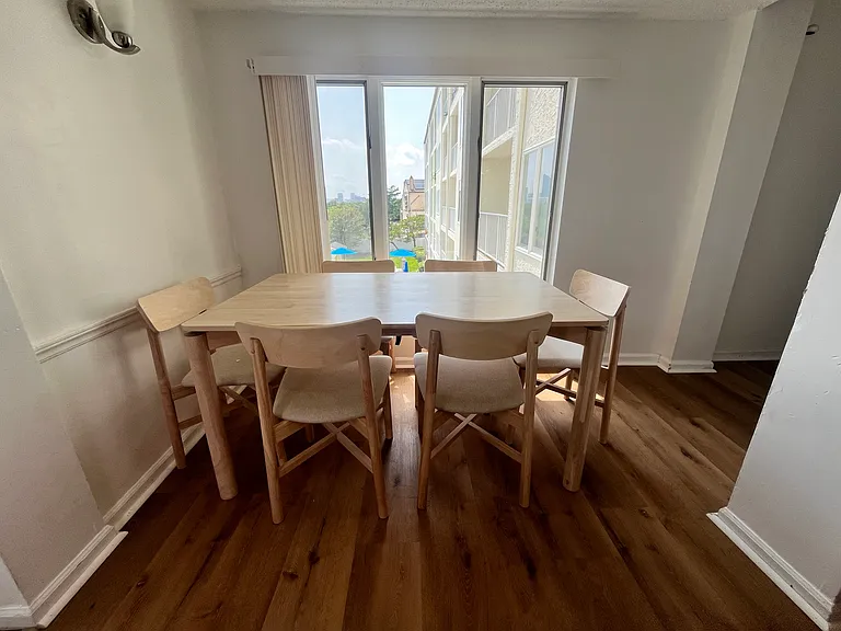 4600 W Brigantine Ave #305 — Photo 9