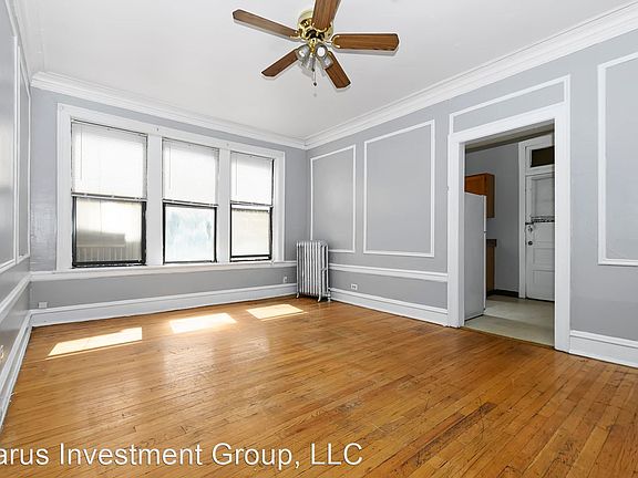 4th image of 4852 S Michigan Ave Unit 2