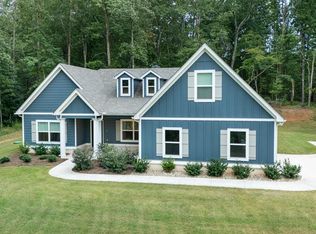 30 Deer Creek Ct, Moreland, GA 30259