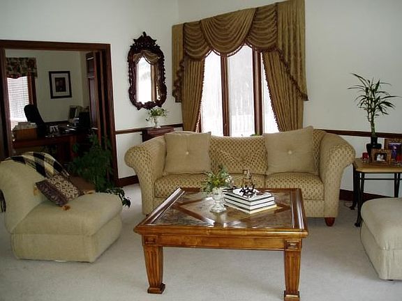 Living Room w/Office View