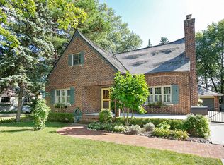 2112 Yorkshire Rd, Birmingham, MI 48009