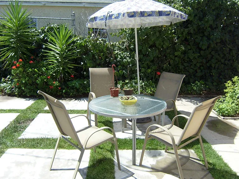 5736 N Willow Crest Ave — Photo 12