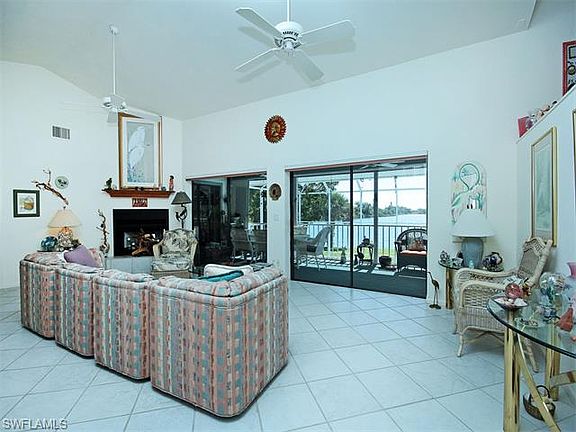 4th image of 597 Lake Murex Cir